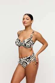 Salesbook image with head | Primadonna