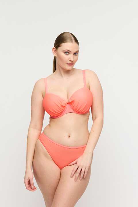 Salesbook image with head | Primadonna