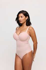 Salesbook image with head | Primadonna