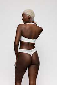 Salesbook image with head | Primadonna