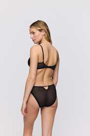 Salesbook image with head | Marie Jo