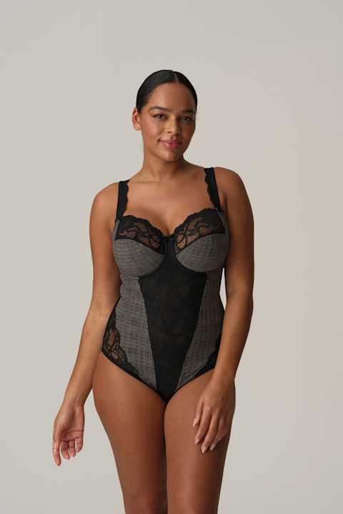 Salesbook image with head | Primadonna