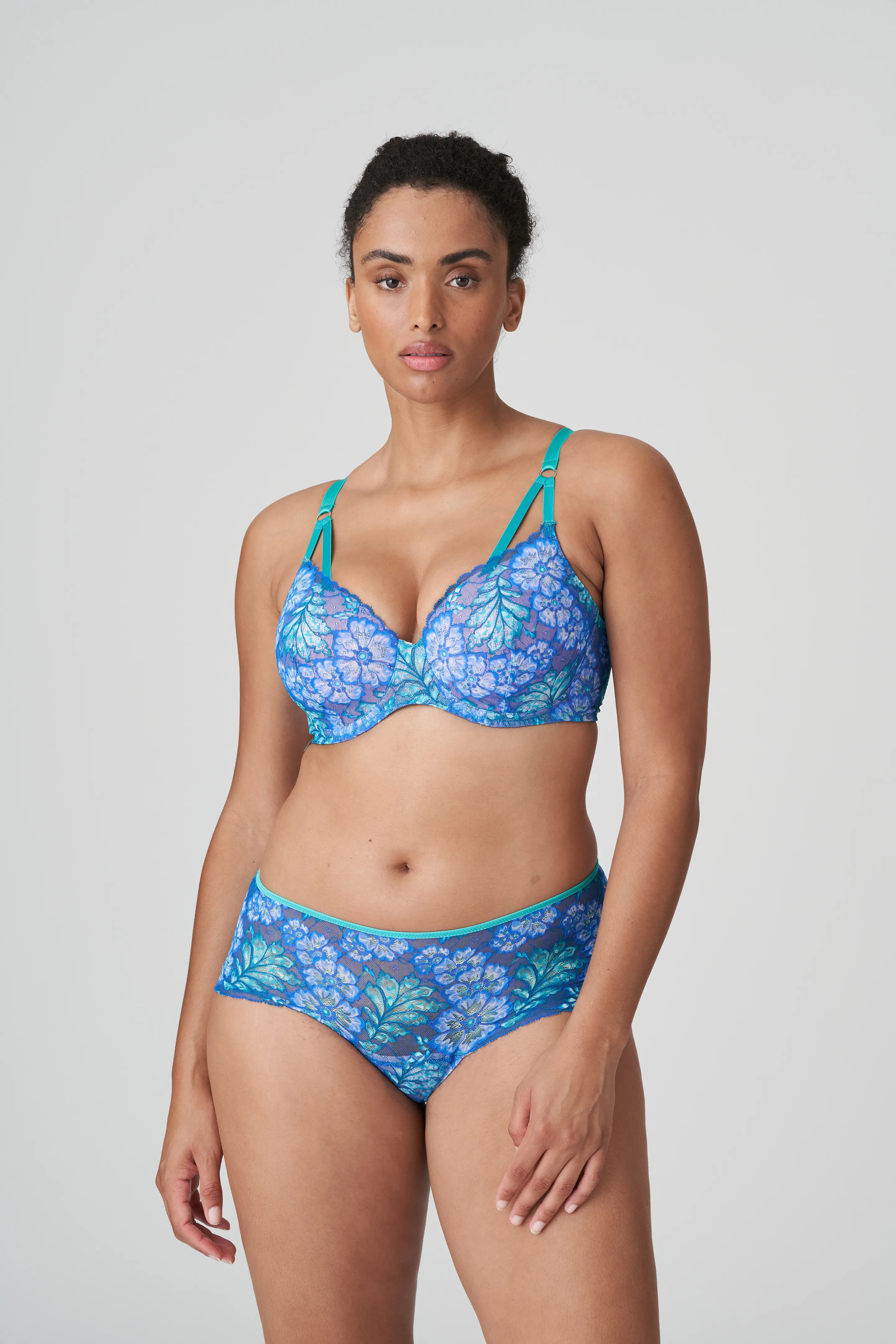 Buy Retro Chic Non-Padded Wired Full Coverage Full Cup Bra - Blue Online