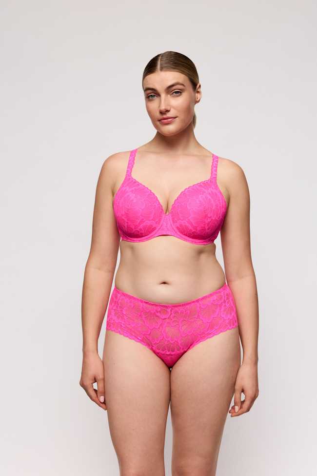 Unterlegter BH Herzform