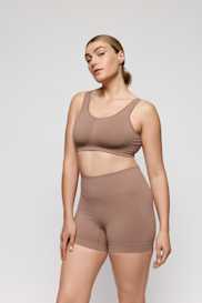 Salesbook image with head | Primadonna