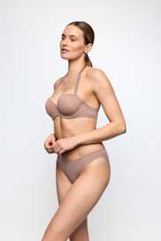 Salesbook image with head | Marie Jo