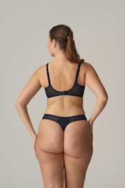 Salesbook image with head | Primadonna