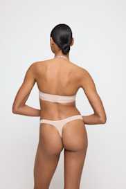 Salesbook image with head | Marie Jo