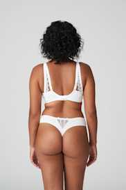 Salesbook image with head | Primadonna