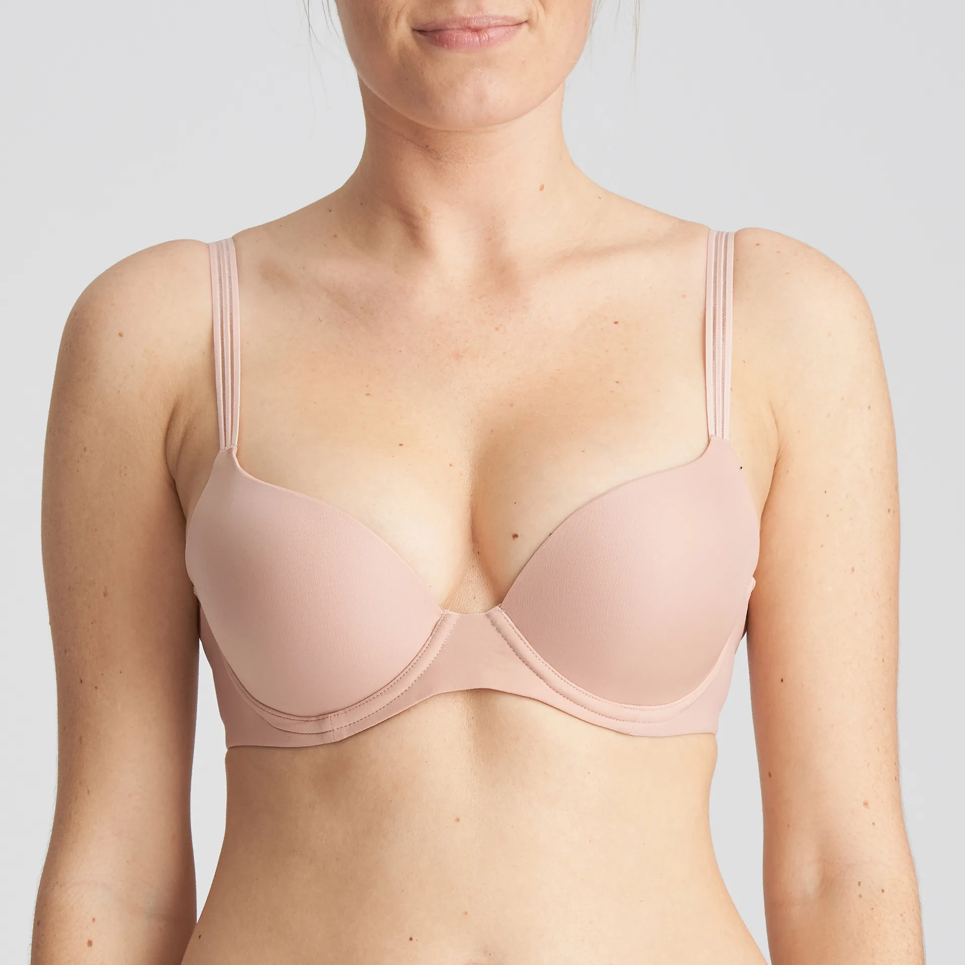 Make The Cut Cut-Out Branded Bra