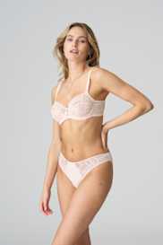 Salesbook image with head | Marie Jo