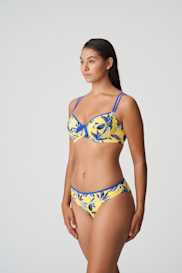 Salesbook image with head | Primadonna