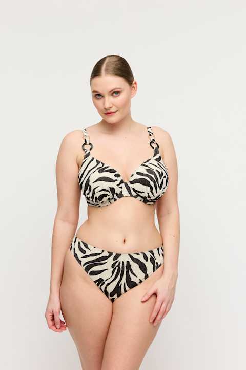 Salesbook image with head | Primadonna