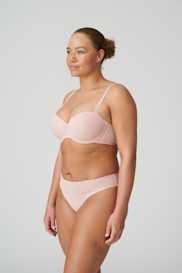 Salesbook image with head | Primadonna