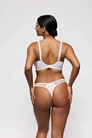 Salesbook image with head | Primadonna