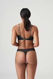 Salesbook image with head | Primadonna