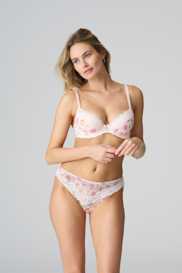 Salesbook image with head | Marie Jo