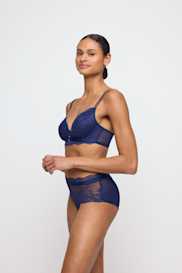 Salesbook image with head | Marie Jo