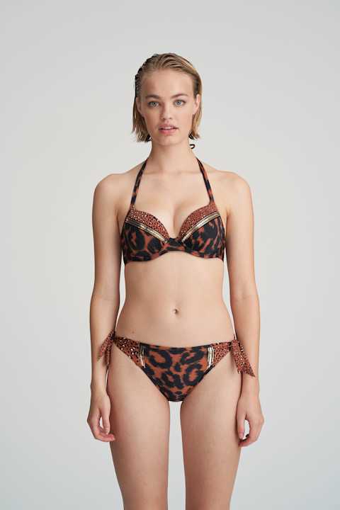 Salesbook image with head | Marie Jo