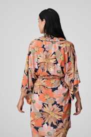 Salesbook image with head | Primadonna