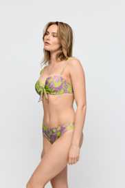 Salesbook image with head | Marie Jo