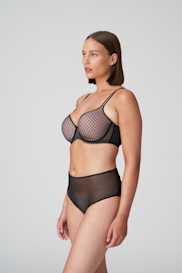 Salesbook image with head | Primadonna