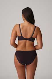 Salesbook image with head | Primadonna