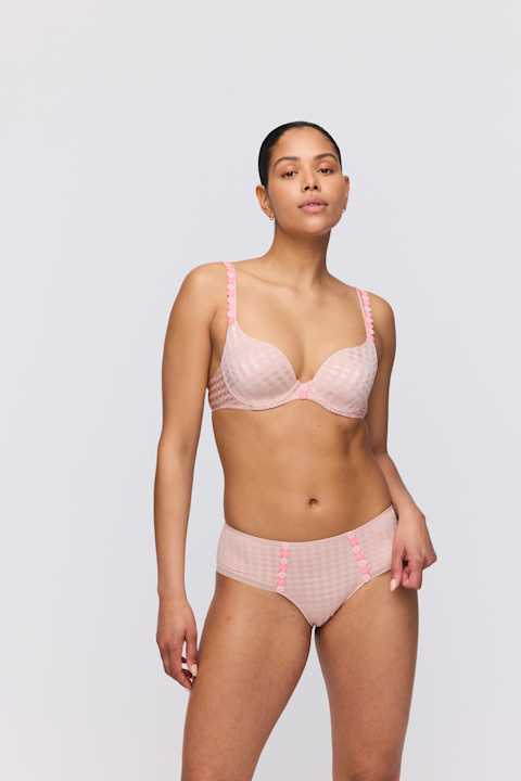 Salesbook image with head | Marie Jo