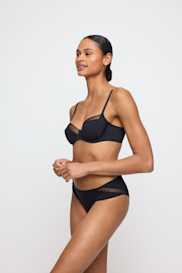 Salesbook image with head | Marie Jo