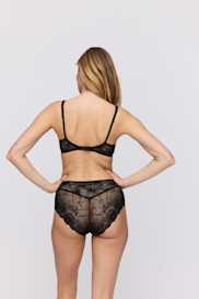 Salesbook image with head | Marie Jo