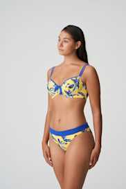 Salesbook image with head | Primadonna