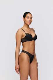 Salesbook image with head | Marie Jo