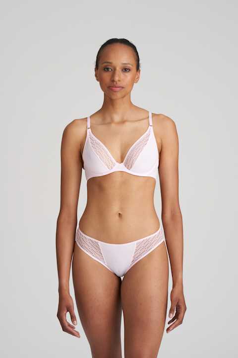 Salesbook image with head | Marie Jo