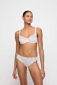 Salesbook image with head | Marie Jo