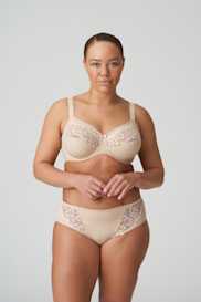 Salesbook image with head | Primadonna