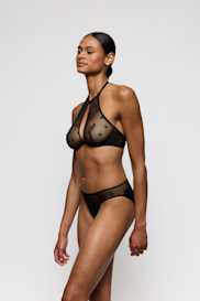 Salesbook image with head | Marie Jo