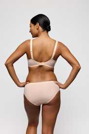 Salesbook image with head | Primadonna