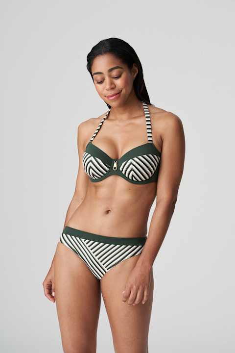 Salesbook image with head | Primadonna