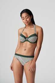 Salesbook image with head | Primadonna