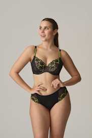 Salesbook image with head | Primadonna