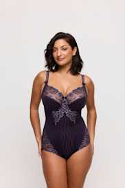 Salesbook image with head | Primadonna