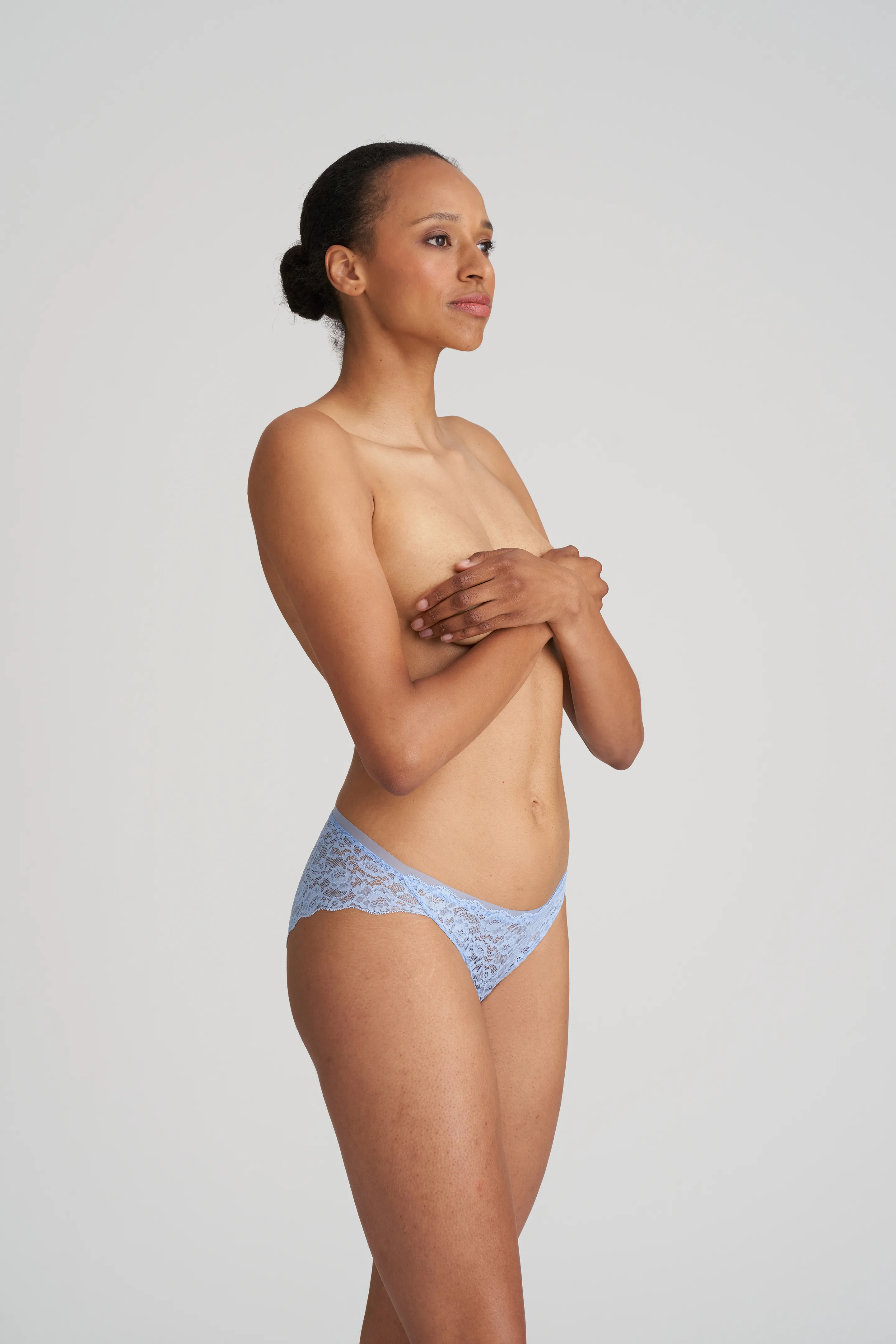 Salesbook image with head | Marie Jo