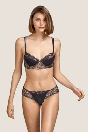 Salesbook image with head | Andres Sarda