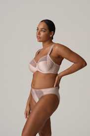 Salesbook image with head | Primadonna