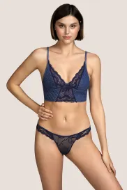 Salesbook image with head | Andres Sarda