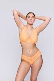 Salesbook image with head | Primadonna