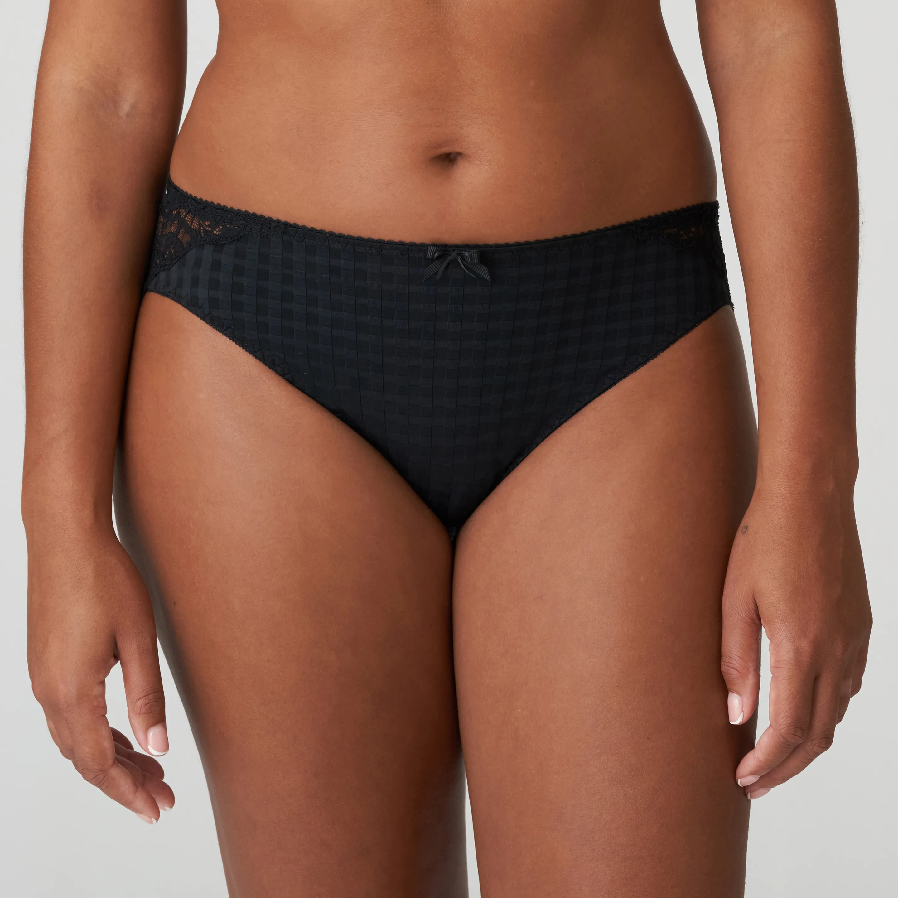 PrimaDonna Madison Black Non Padded Full Cup Seamless
