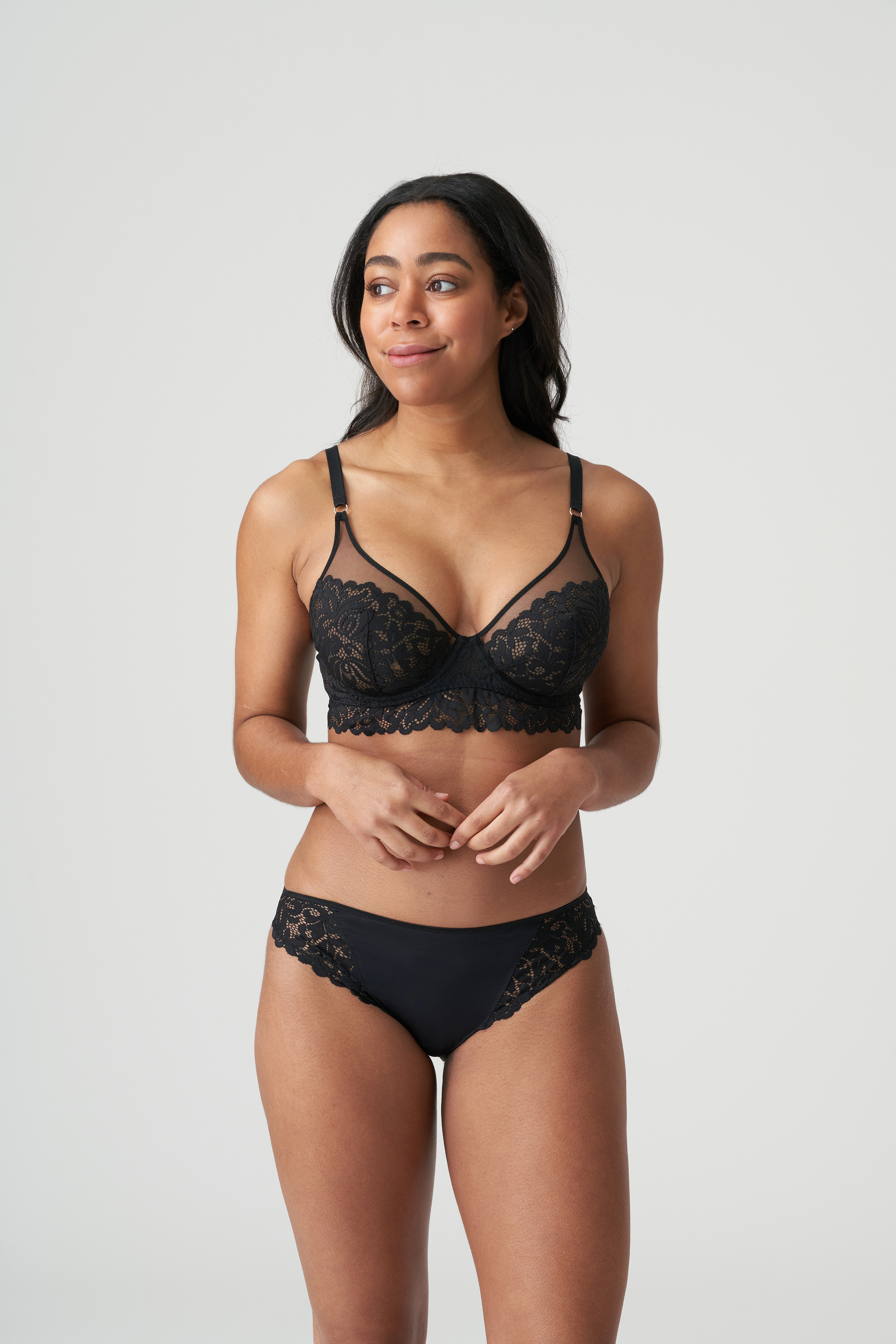 Rosme Womens Deep Plunge Padded Bra, Collection Eliza, Size 32D Black :  : Clothing, Shoes & Accessories