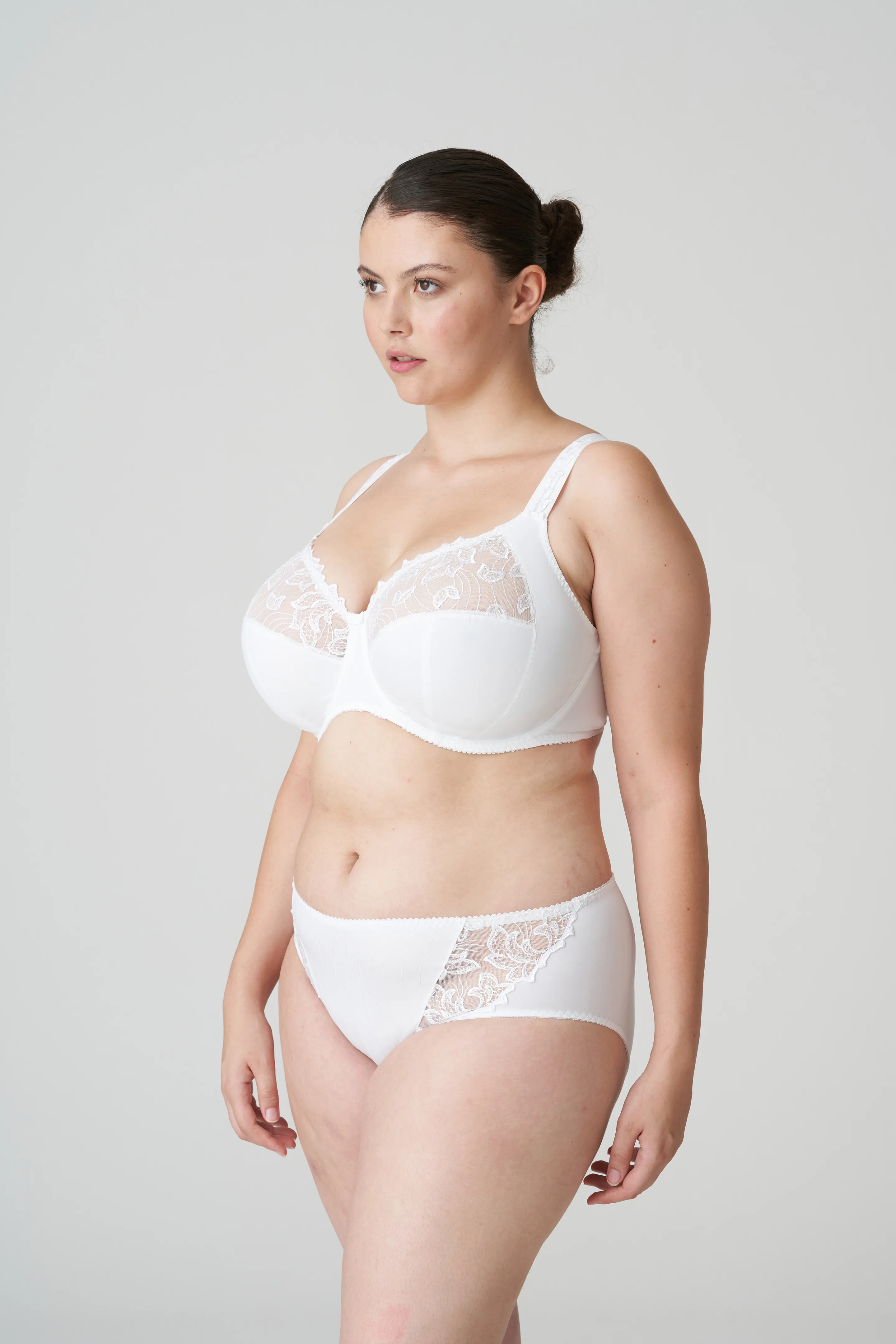 Plus Size White Hi Shine Lace Non-Padded Non-Wired Full Cup Bra