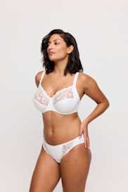 Salesbook image with head | Primadonna